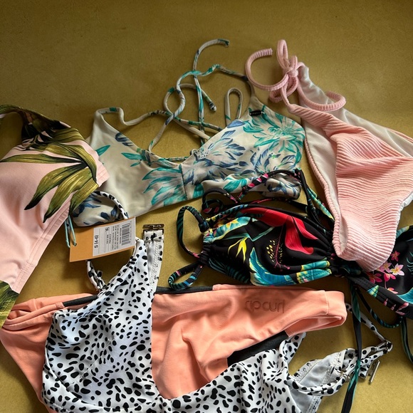 Bag of suits all size small! - Picture 3 of 3